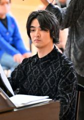 ピアニストの長尾崇人さん（金野和彦撮影）
