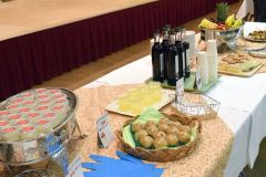 池田小６年生に「思い出バイキング給食」～こぼれ話 3