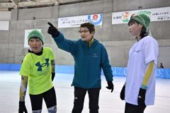 元五輪選手が子供たちを指導、身近にトップ選手を見て育つ～帯広スケート連盟１００年の歩み（中）