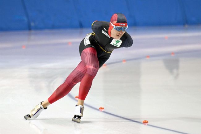 【写真】笹渕、軍司2連覇、新海大会新、久保頂点 全国高校選抜スケート初日