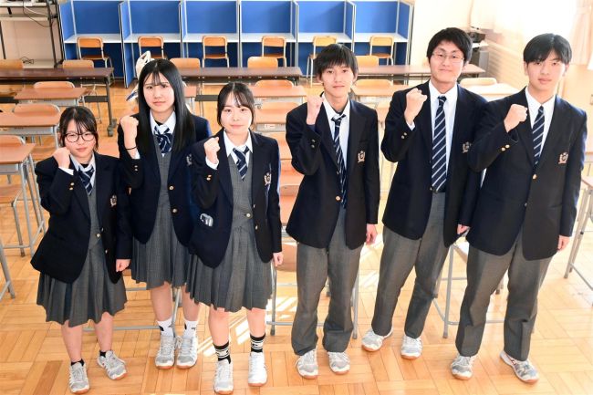 ７割進学、国公立大合格も　音更高校