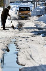 帯広で６・６度、３月下旬並み　一気に雪解け進む