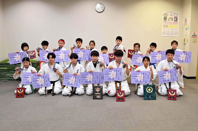 岩田（葵塾）優勝し技能賞も　鈴木道場は松本、高田Ｖ　フルコンタクトカラテＧＰ