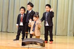 「尾田地域芸能発表会」で、来場者を楽しませた尾田認定こども園おひさまの園児たち