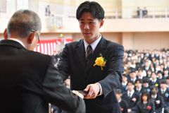 白樺学園の藤原悠楽前主将が日本学生野球協会表彰選手に選出