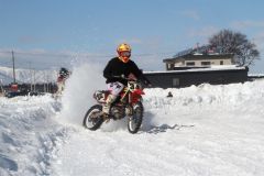 帯広スノーライディング、雪上でバイク４３台が熱走　３時間耐久レース楽しむ 9