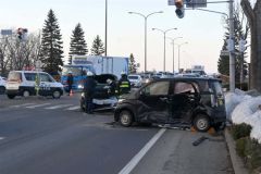 乗用車と軽衝突、搬送の市内の８１歳男性死亡　帯広市西１７北３の国道２４１号