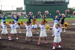 帯北チア部が初の沖縄遠征　プロチームとのコラボや児童と交流