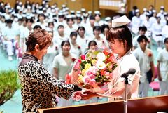 地域医療支える決意胸に　帯高看で卒業式 11
