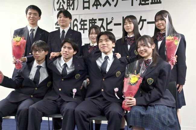 佐藤ら４人が巣立ち　スピードスケートエリートアカデミー第２期生修了式
