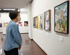 十勝高校生絵画展　力作５４点　１１日まで市民ギャラリー 5