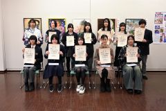 最優秀賞に音更高校２年の山下さん　入賞者を表彰　第２１回十勝高校生絵画展