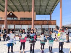 小学５、６年生女子で表彰された選手たち
