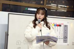 着順予想する中川さん（長尾悦郎通信員撮影）