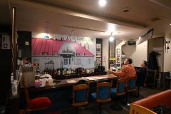 夜の部の店内