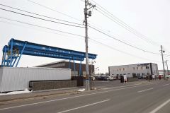 市内に移転した芽室溶接本社と工場