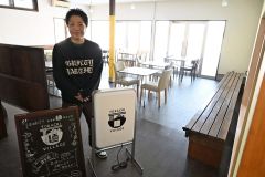 「普段なかなか食べに行けない有名店とコラボするので、地元の人にも食べに来てほしい」とＰＲする堀田オーナー