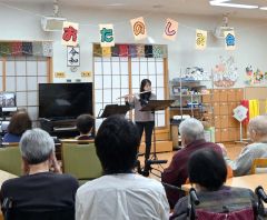 帯広出身のサックス奏者井上さん　福祉施設で慰問公演　祖父の依頼受け 7