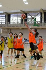 交流戦で元気にプレーする選手たち