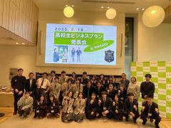 帯農高が宇宙食シチューを披露 日本公庫の発表会 3