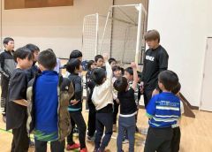 子どもたちと有終のバルシューレで交流を深めた吉田さん