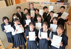中札内中３年生１４人が英検準２級合格　ハワイ訪問やＡＬＴ常駐の環境が刺激に