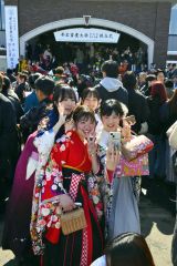 帯広畜産大学卒業式（金野和彦撮影）