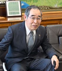 上士幌の竹中貢町長が来社 2