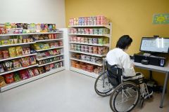 十勝リハビリテーションセンターに無人コンビニ　感染リスク回避　社会医療法人北斗 3