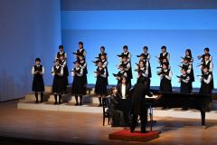 全国金賞の歌声披露　帯広三条高校が定期演奏会 11