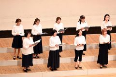 美声は子ども譲り？　三条合唱部保護者ら「ＯＴＯＮＯＷＡ」が初舞台 3