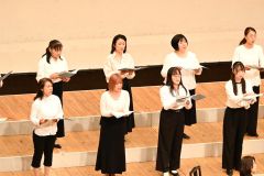 美声は子ども譲り？　三条合唱部保護者ら「ＯＴＯＮＯＷＡ」が初舞台 5