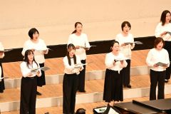 美声は子ども譲り？　三条合唱部保護者ら「ＯＴＯＮＯＷＡ」が初舞台 6