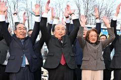 「町民の恩に報いる」小野氏が無投票３選　音更町長選