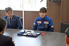 スピードスケート堀川選手（大樹町出身）が町長に今季成績を報告　ミラノ五輪は「パシュートで金」決意