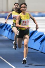 中学女子３００メートル１組