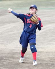 【北海道選抜―福岡県選抜】左翼手で先発出場した道選抜の前田和雅（大賀章好撮影）