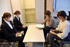 陸別町保健福祉センターで就業体験する学生