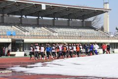 トラックに足音響く　帯広の森陸上競技場今季オープン 写真2