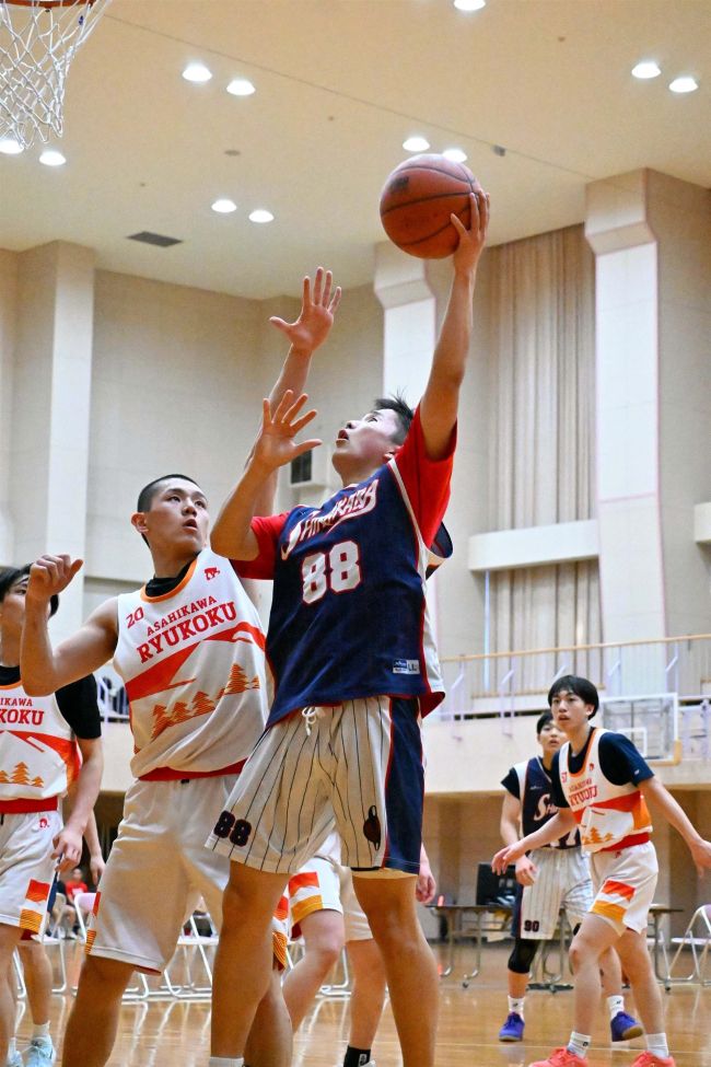 管内高校が力試し　バスケ大平原カップ