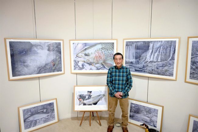 ボールペンで自然を写実的に　伊藤さん２２日まで作品展