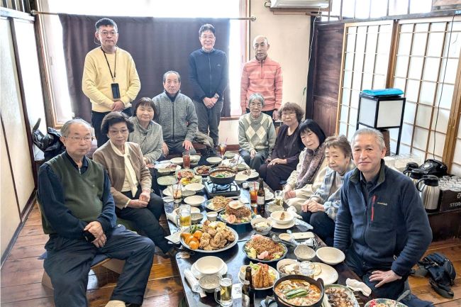 田澤さんと村田さんに年度賞、フォトクラブ昴　４年ぶり懇親会も