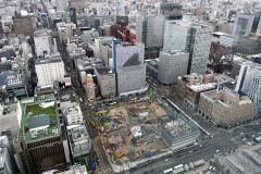北４西３の複合ビル建設地（写真手前中央、３月１３日、ＪＲタワー展望室Ｔ３８から撮影）