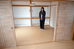 半年掛けてリノベーションされた部屋と伊藤さん