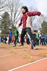 一流コーチが走り改善指導　小中高生４８９人学ぶ　クレーマー陸上スクール 33
