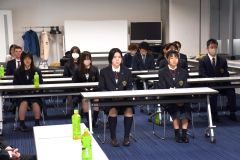 酒井夏羽、新海彩花里の２人が飛躍誓い入校　スケートエリートアカデミー 9