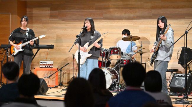 高校生バンドが競演　幕別でトカチュ－ン演奏会