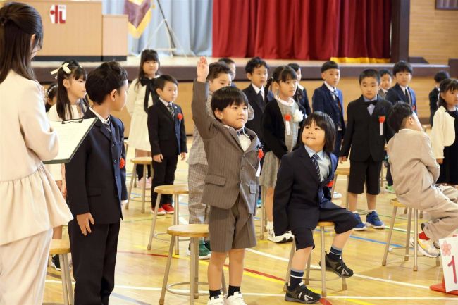 どきどき　わくわく　小学校入学式～写真・動画特集