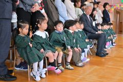 帯広第二ひまわり幼稚園入園式５（９日、金野和彦撮影）