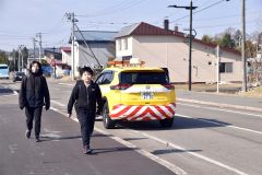 朝夕１日２回実施する石橋建設の学童パトロール